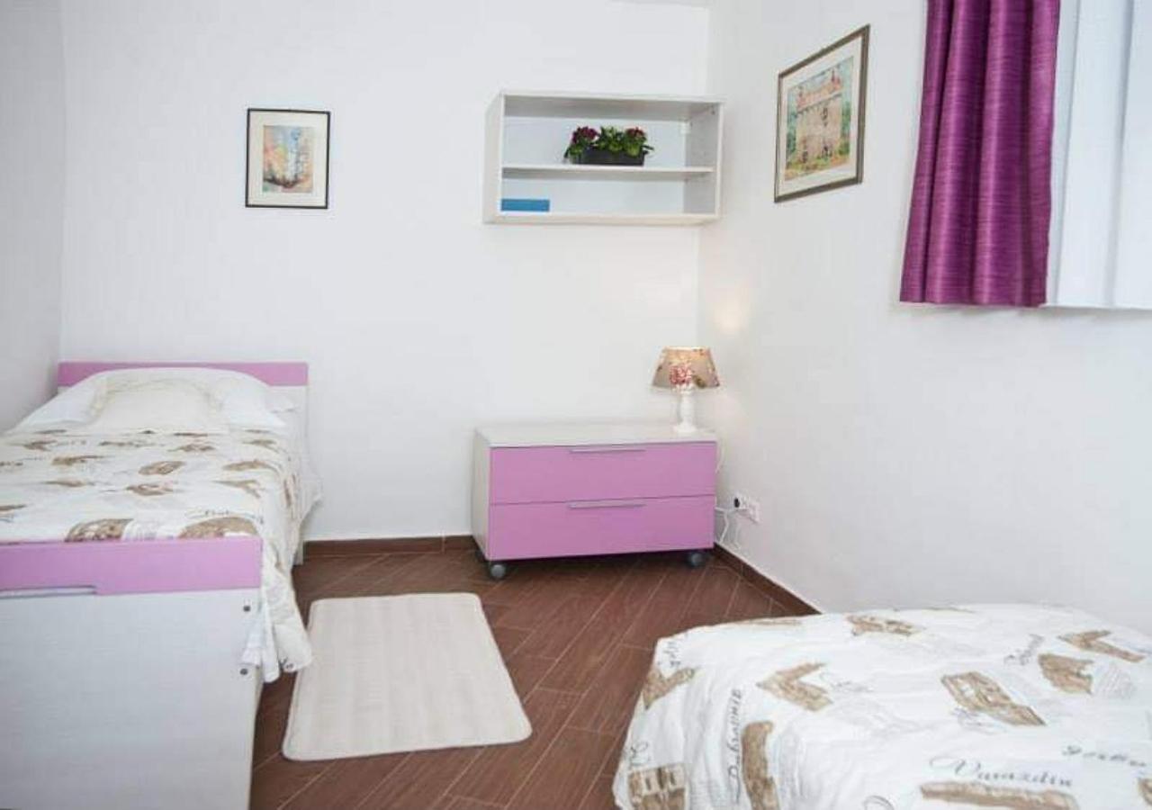 Apartment Lina Deluxe สปลิท ภายนอก รูปภาพ